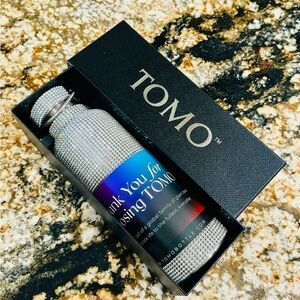 COPY - NEW 25 oz Tomo Crystal Rhinestone Silver Sky water bottle